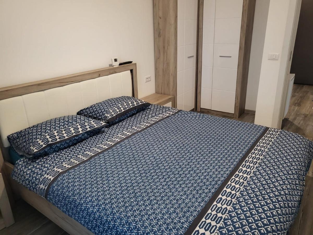 Apartament Dem Radulescu Appartement Râmnicu Vâlcea Buitenkant foto